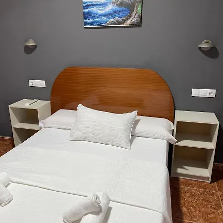 Pensión Hostal Tarik 2*