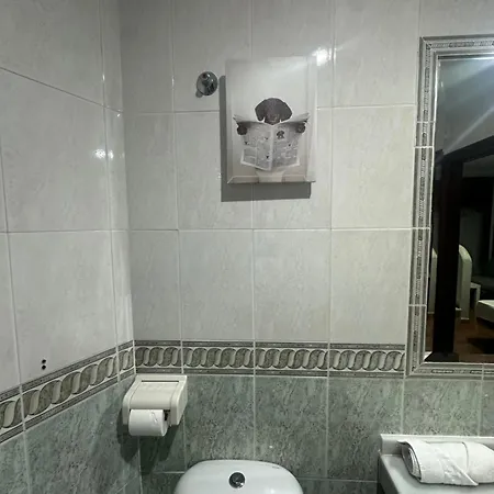 Hostal Tarik 2*