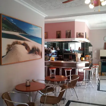 Pensión Hostal Tarik 2*