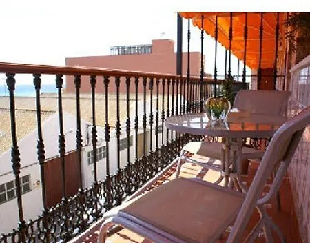 Hostal Tarik 2*
